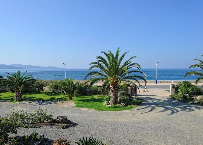 Les Galets فندق 3*