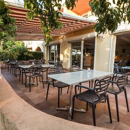 Hotel Les Galets 3*