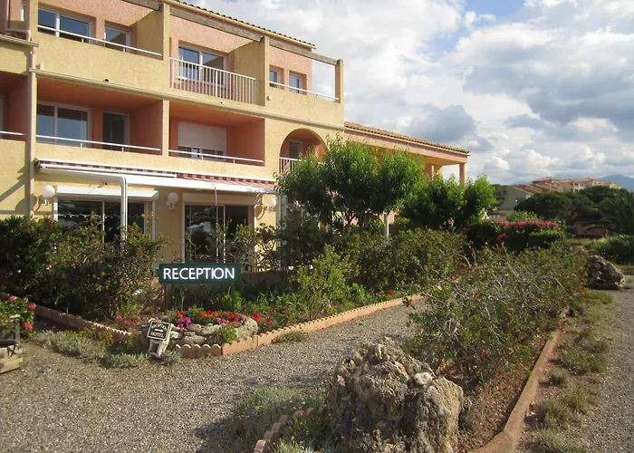 Les Galets Saint-Florent (Corsica)