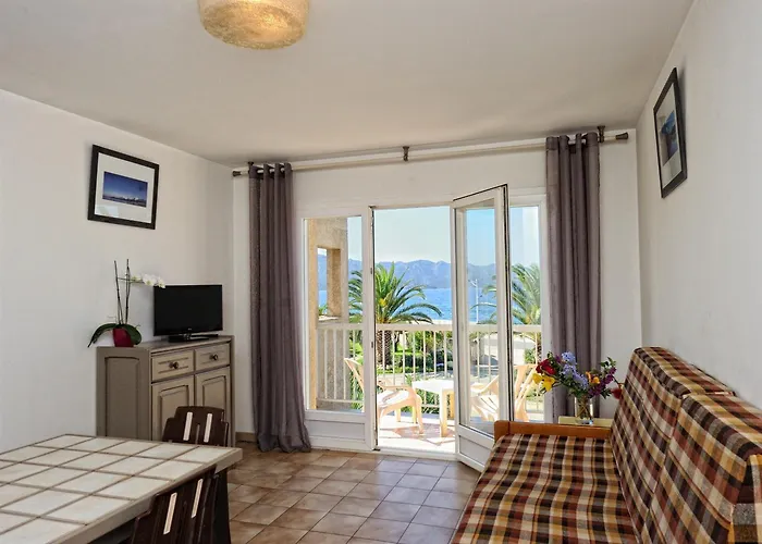 Les Galets 3* سانت فلوران